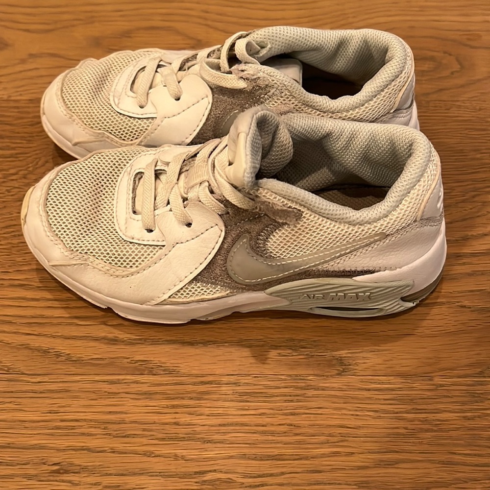 Nike girls slip on sneakers size 13